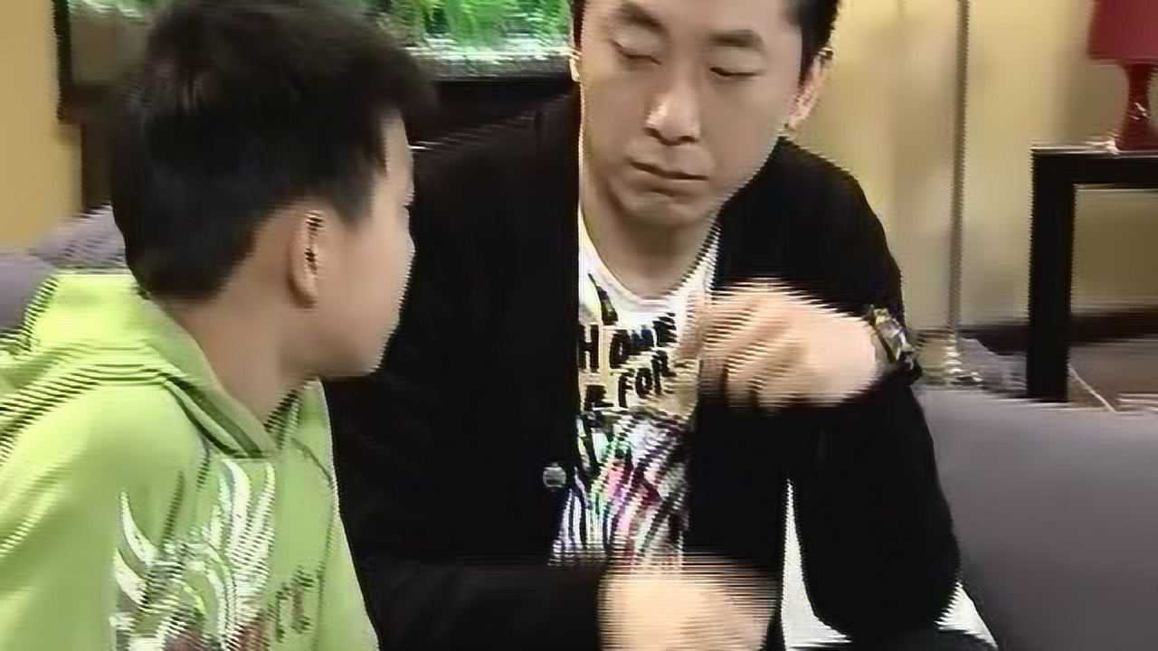 星际精灵蓝多多蔡小豆爸爸苦恼什么呢太惨了