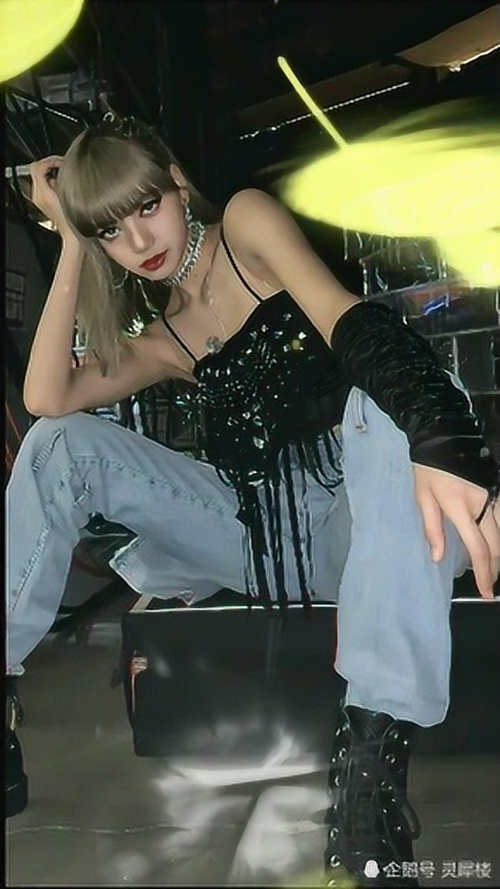 超火韩国女团blackpink成员lisa