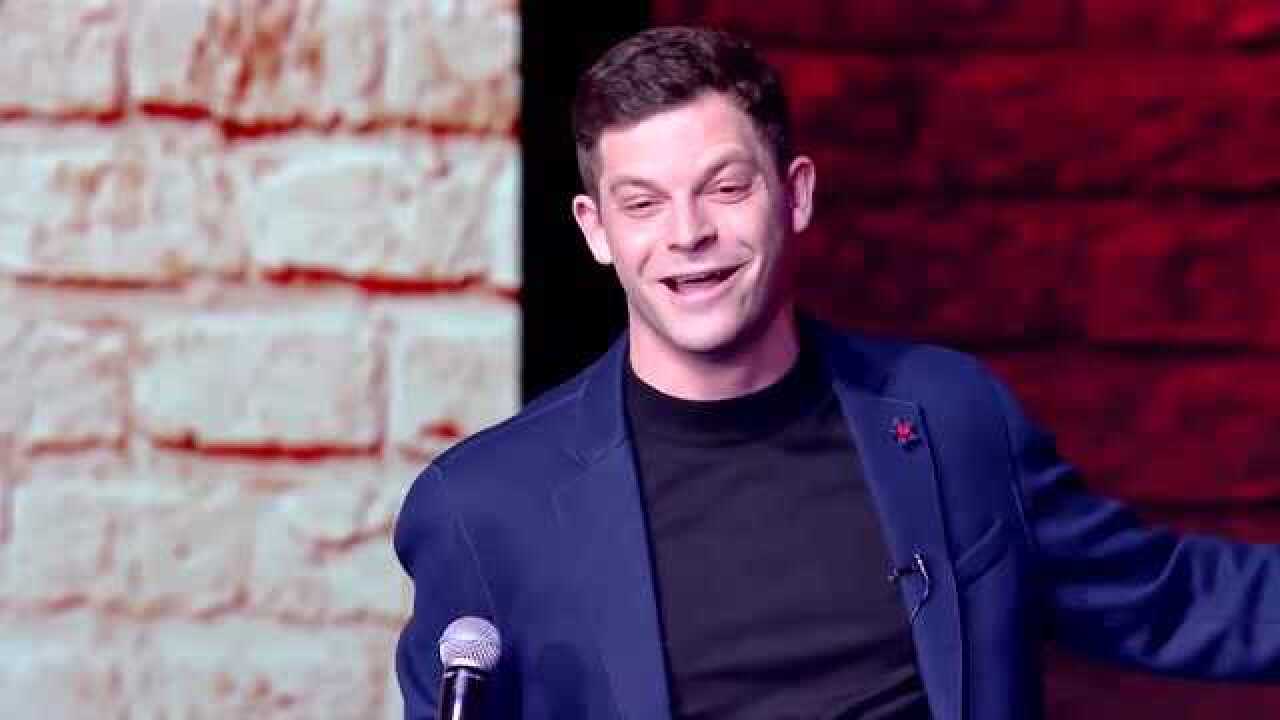 欢乐喜剧人美国脱口秀演员艾杰西自称东北人另类模仿儿化音