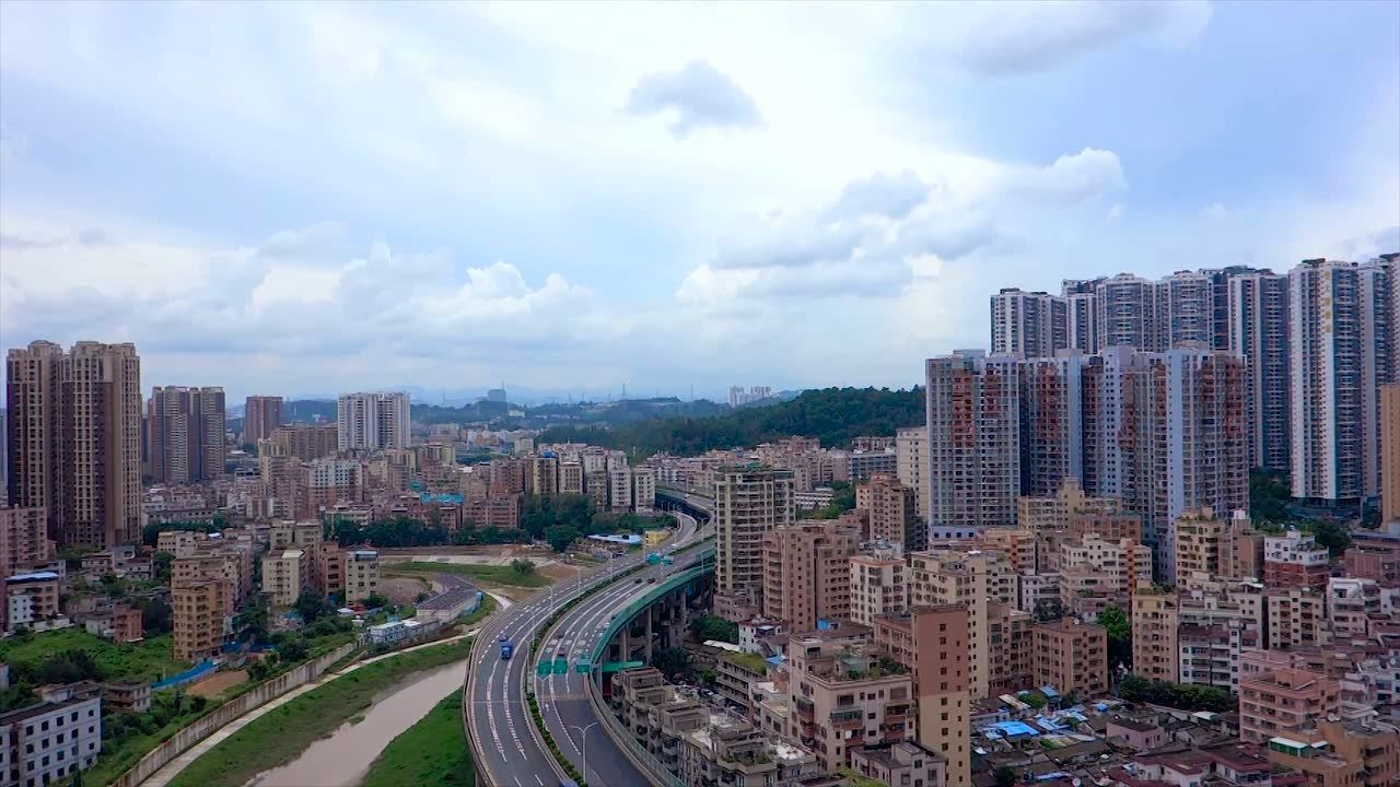 城市与乡村的对比_高清