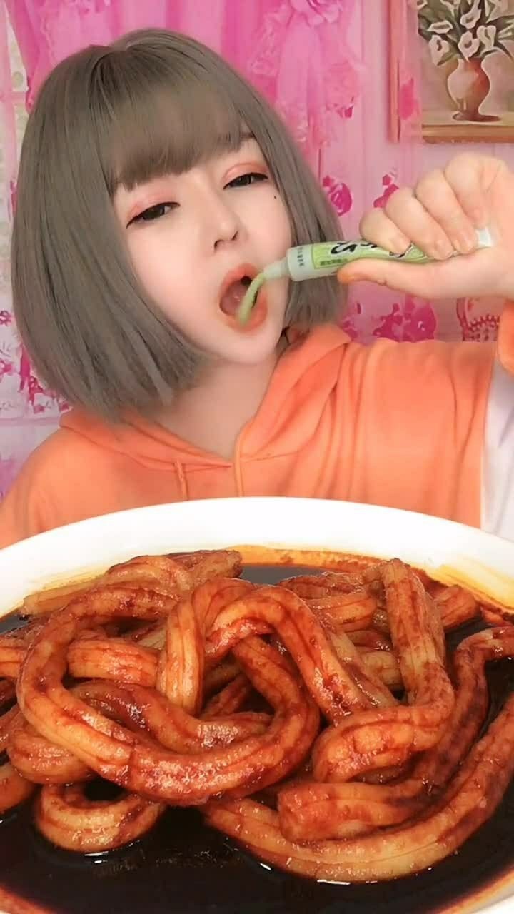 今天挑战直接吃芥末真是受不住了太辣了