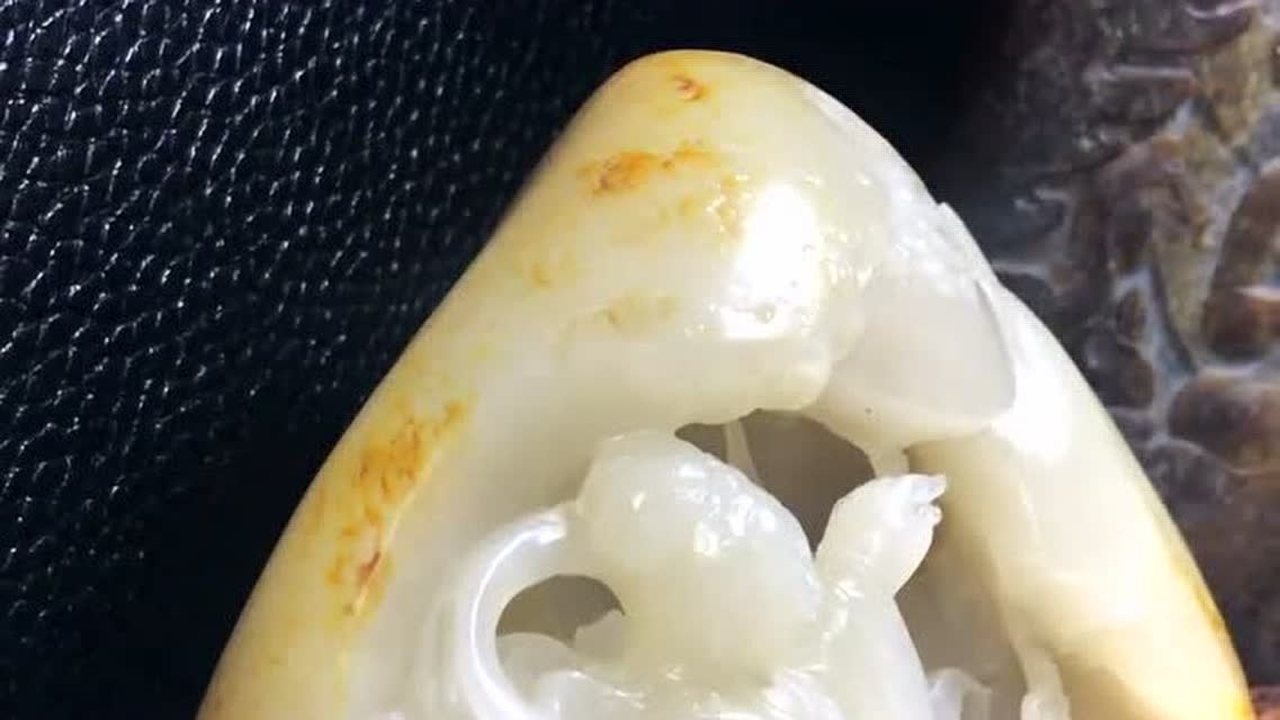 罕见罕见真罕见,如何鉴定乳化玻璃造假和田玉,你一定要看到最后