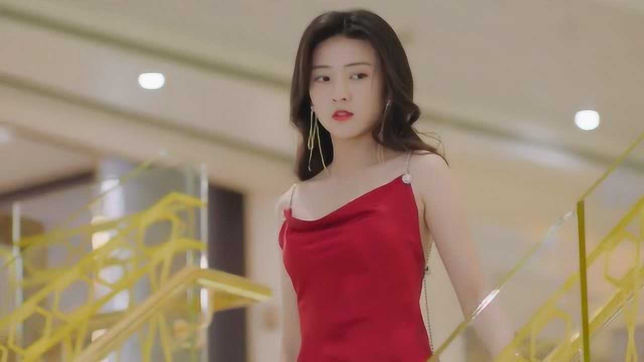 你是我的命中注定陈嘉欣华丽变身靓丽形象惊艳全场