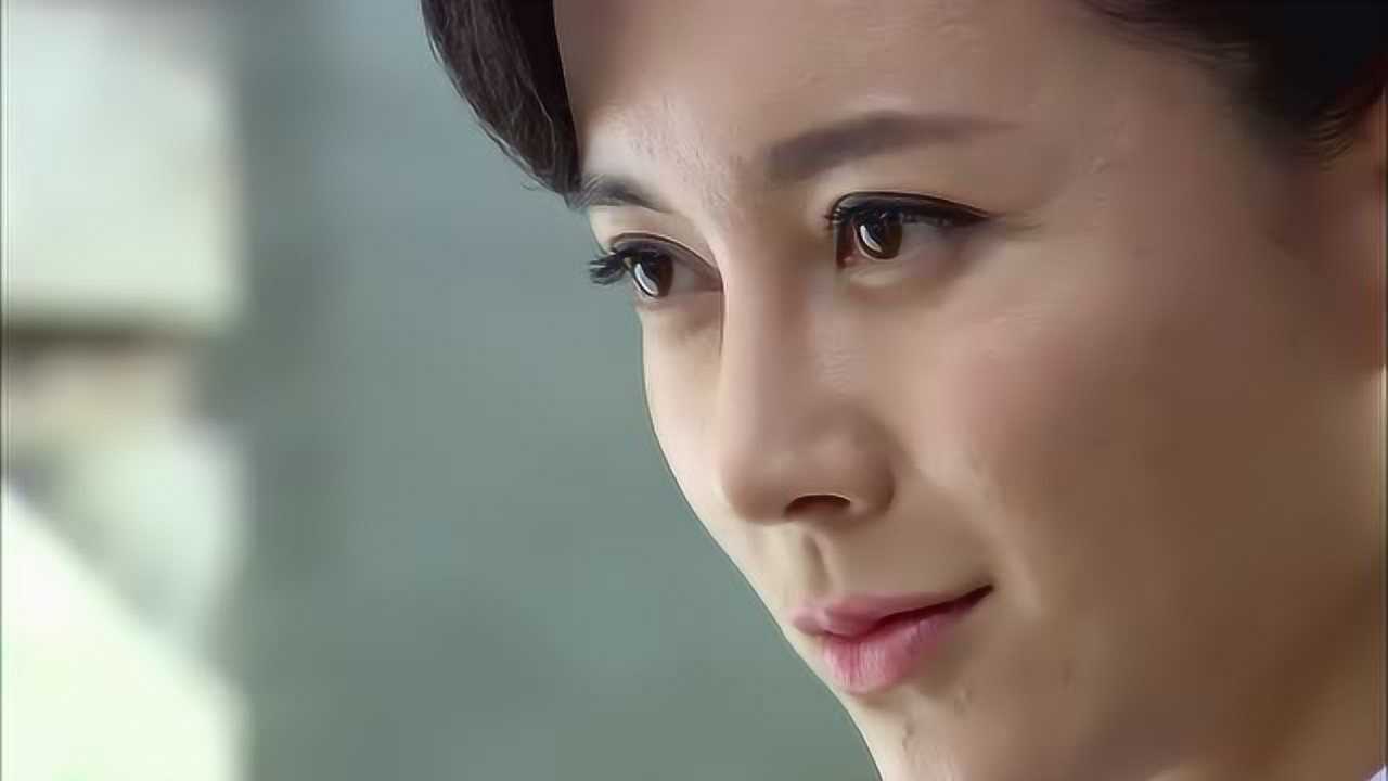 飞哥大英雄亚萍给窦小凡送文件被乱枪打死梁飞心疼的掉眼泪