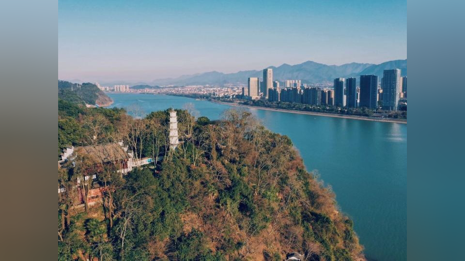 我在桐庐过大年:登桐君山迎新春,祈新年平安顺遂