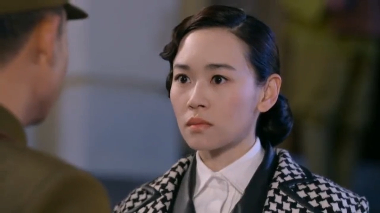 暗战:女军官:打赢我嫁你!全军搏击冠军乐了,结果被狠揍