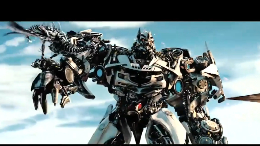 威震天每次都被擎天柱暴揍,苦一点没少吃,事是一件没办成