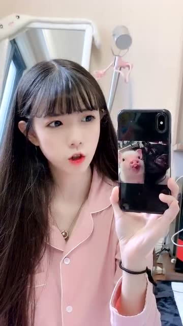 网红韩仙女化身"勾魂使者",被自己的魅力所倾倒!