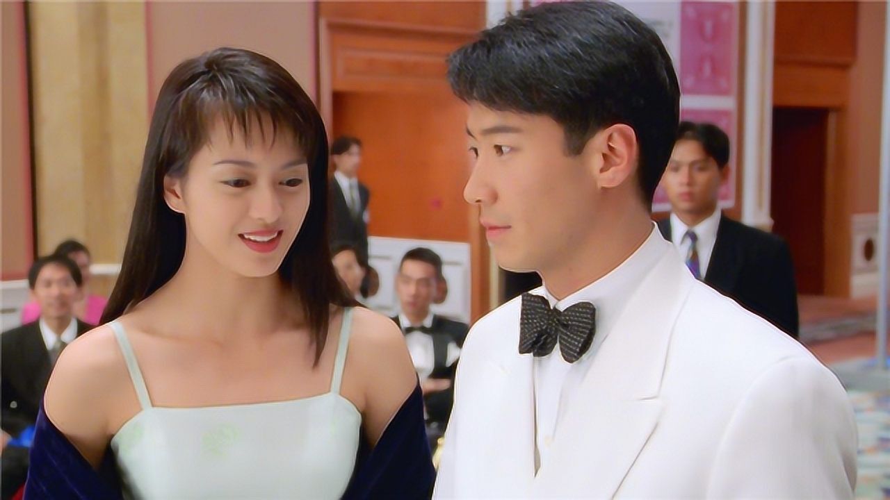 赌神3年轻时的黎明真帅扮演少年高进就是自己的颜值巅峰啊