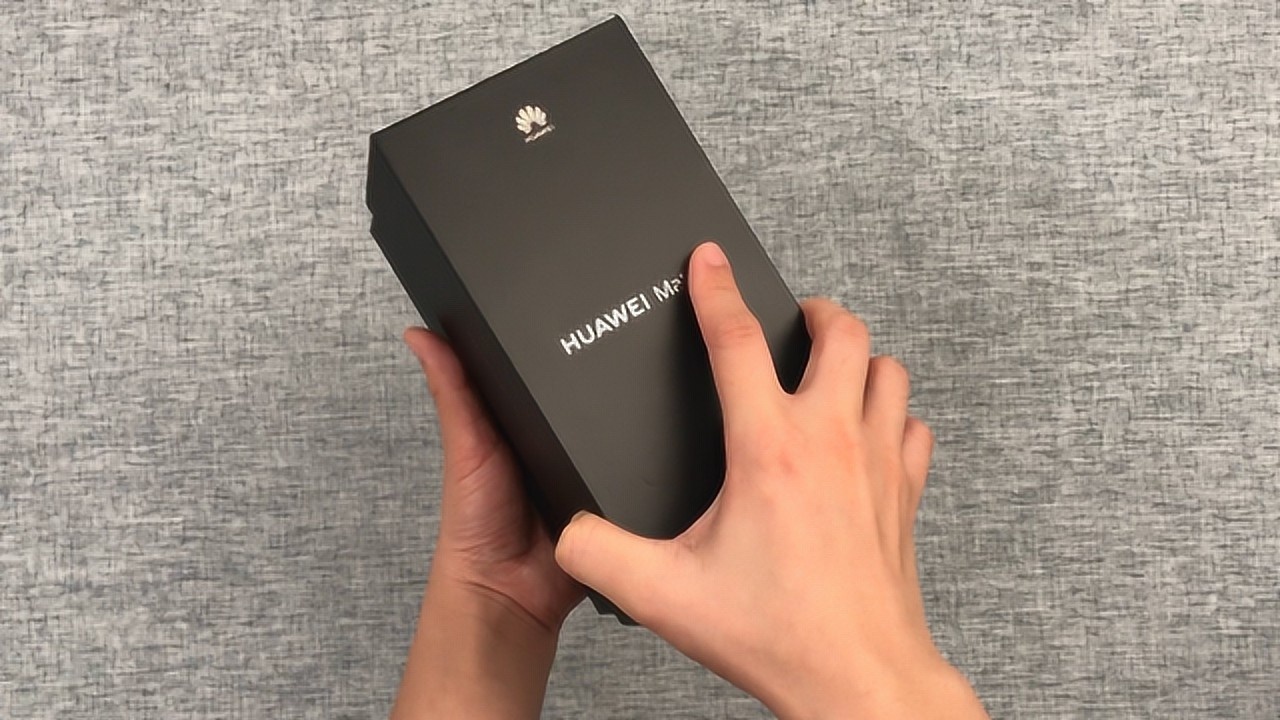 混得最惨的华为手机3599元买的华为mate30开箱