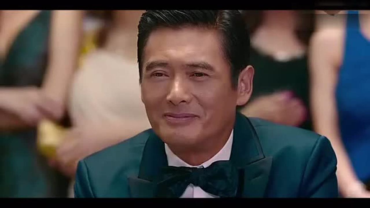 澳门风云2赌神一个动作对手全弃牌厉害了我的赌神