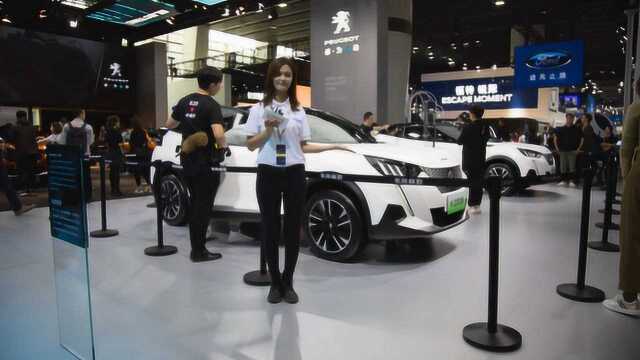 东风标致旗下首款纯电SUV e2008广州车展首发亮相