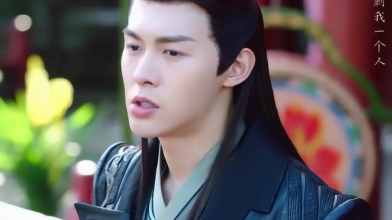 从前有座灵剑山海云帆和琉璃仙在舞台上表演两人情意绵绵动情啦