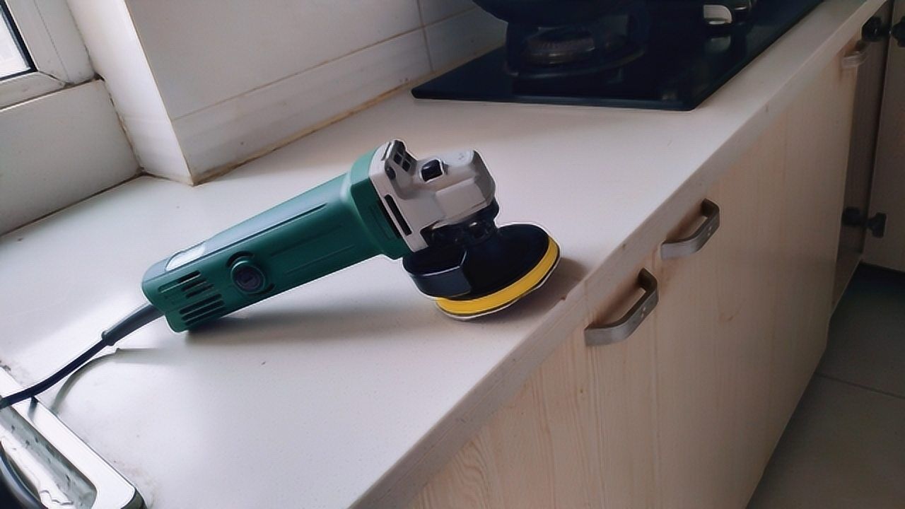 石英石抛光打磨全过程,终于知道台面渗油的原因了,谁看谁受益