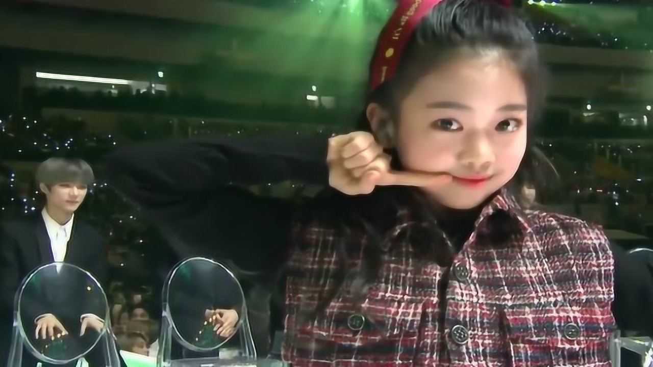 韩国舞蹈神童罗夏恩在mma颁奖典礼上舞蹈串烧气氛瞬间燃爆