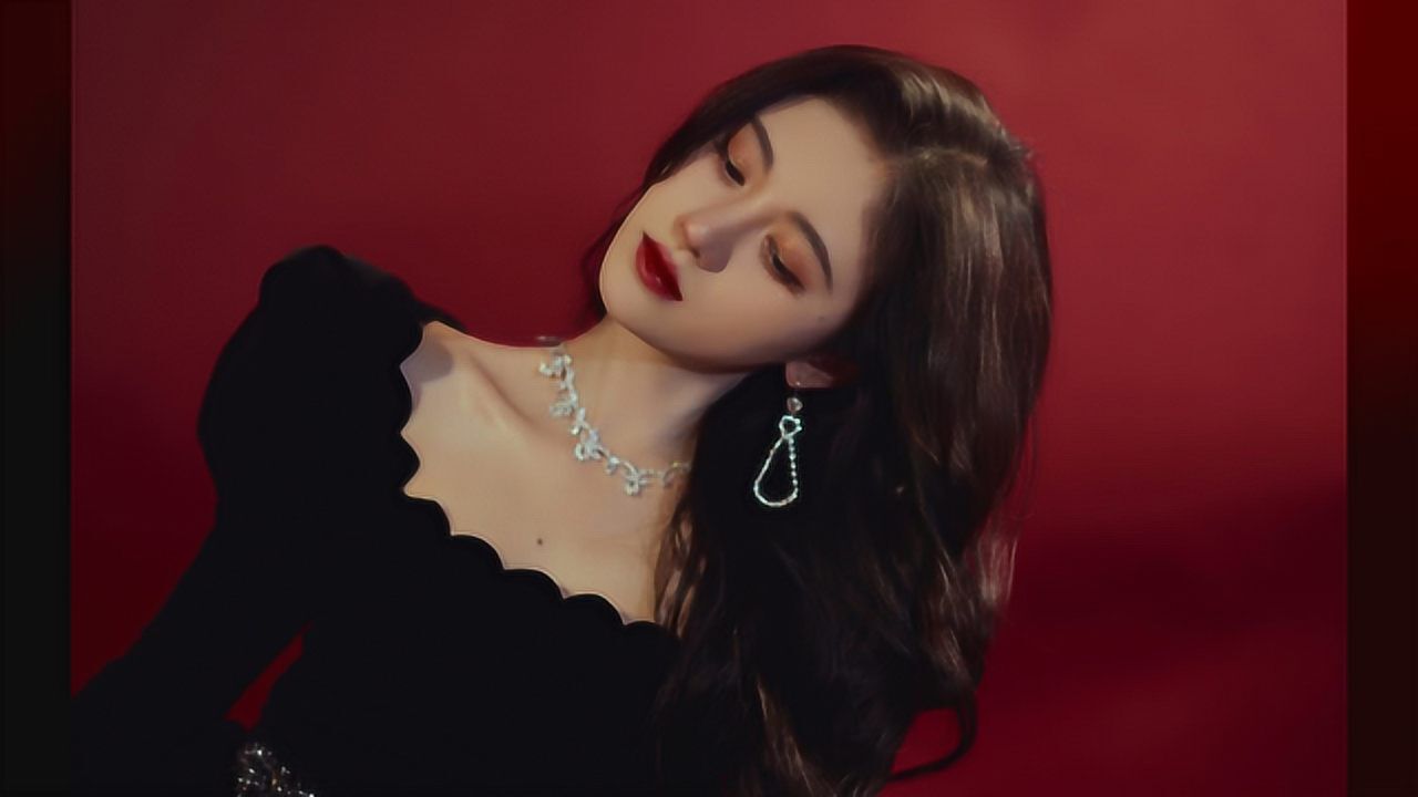 鞠婧祎写真高清壁纸,温柔恬静,尽显迷人魅力