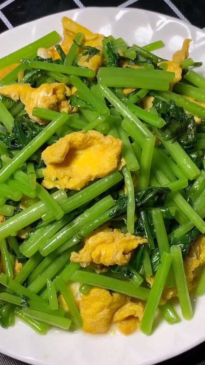 茼蒿炒鸡蛋,这道菜你满意吗?
