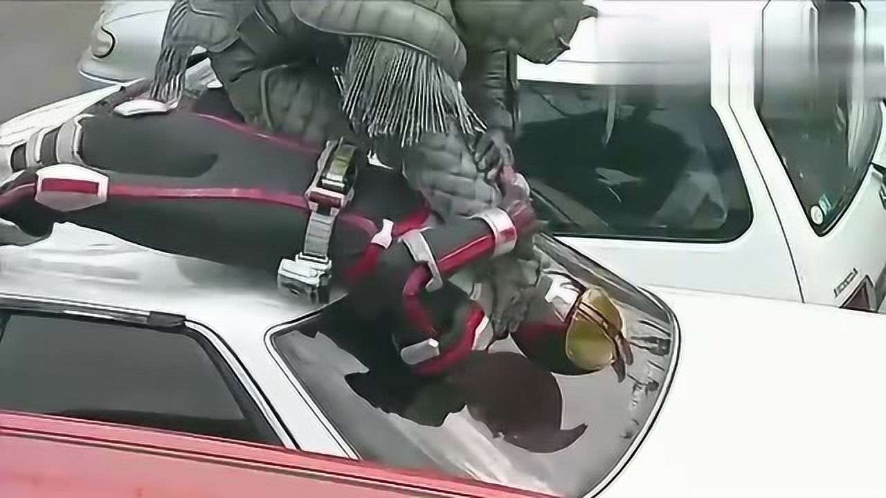 假面骑士555巧爷实力轻松一打二秀翻全场流氓蹲帅炸