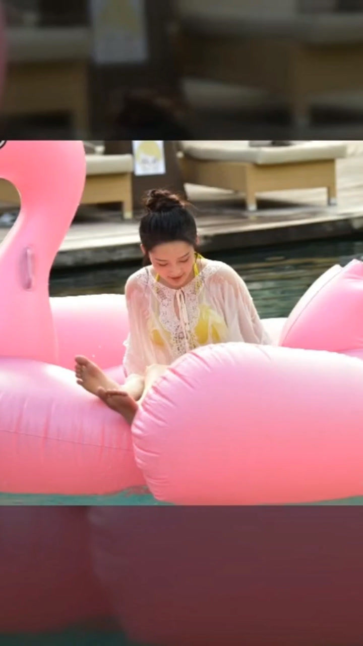 明星美足之李沁