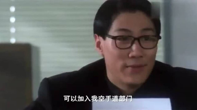 周星驰电影最嚣张的片段之一,断水流大师兄这段表演,至今无人超越