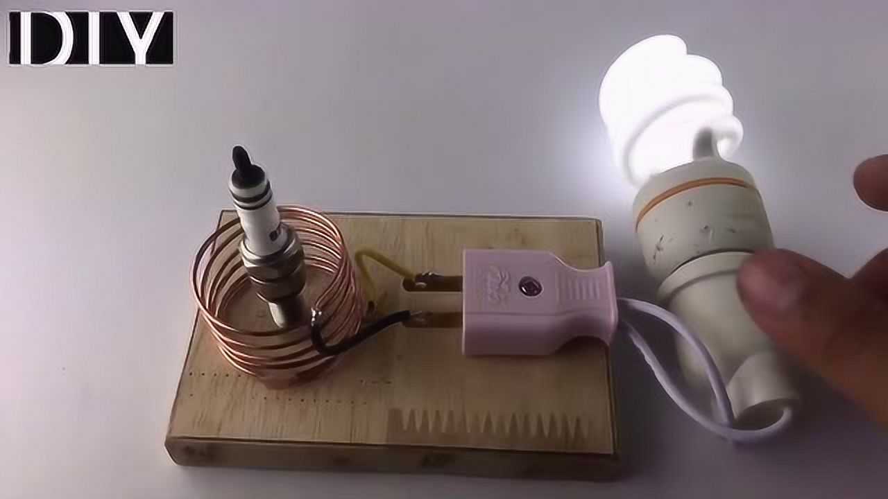 电磁感应现象实验55磁石铜线圈切割磁感线让灯泡通电发光