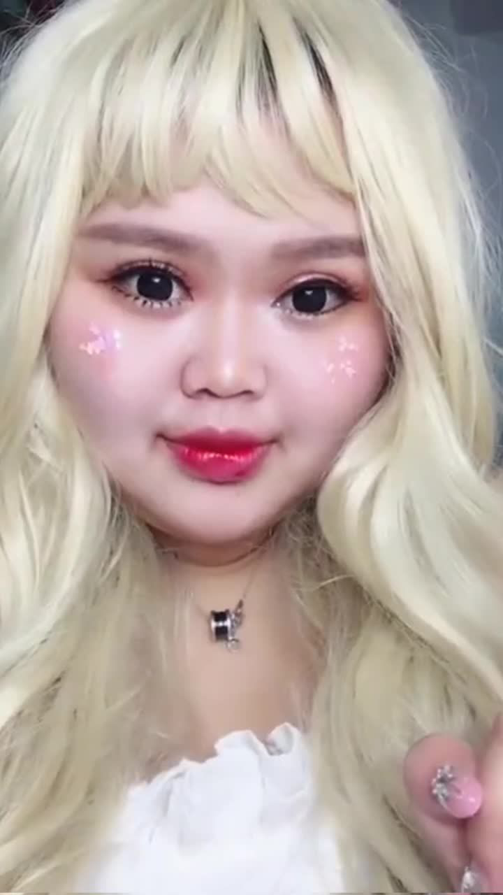 三百斤的女胖子逆袭成萝莉这转变真是太大了赞美