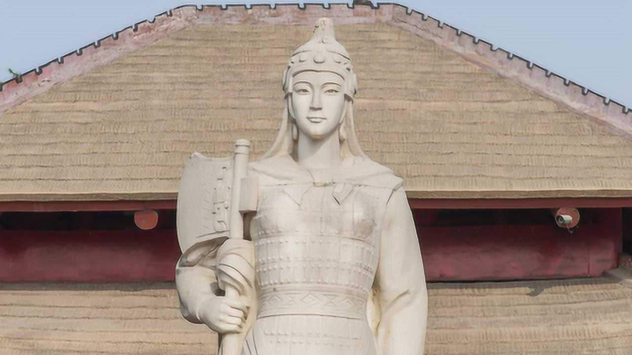 中国古代第一女将开疆拓土抵御外族强花木兰百倍被写进古老甲骨文