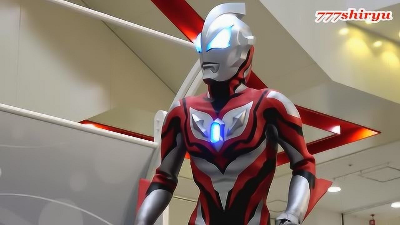 捷德奥特曼轻松击败了一头怪兽,结果又被另一头怪兽复活了