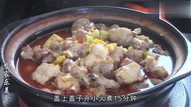 排骨和豆腐这样做太香了,排骨嫩滑不柴,豆腐鲜香入味,好吃解馋