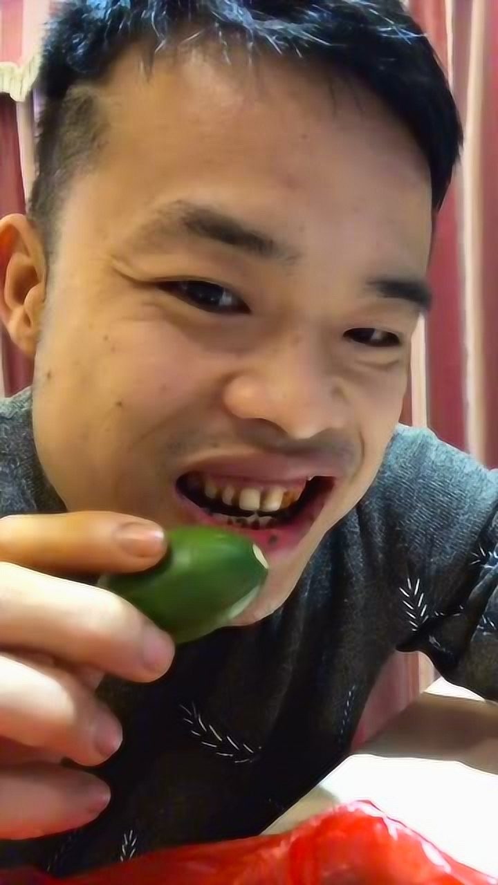 槟榔男神声控吃播槟榔嘎嘣脆