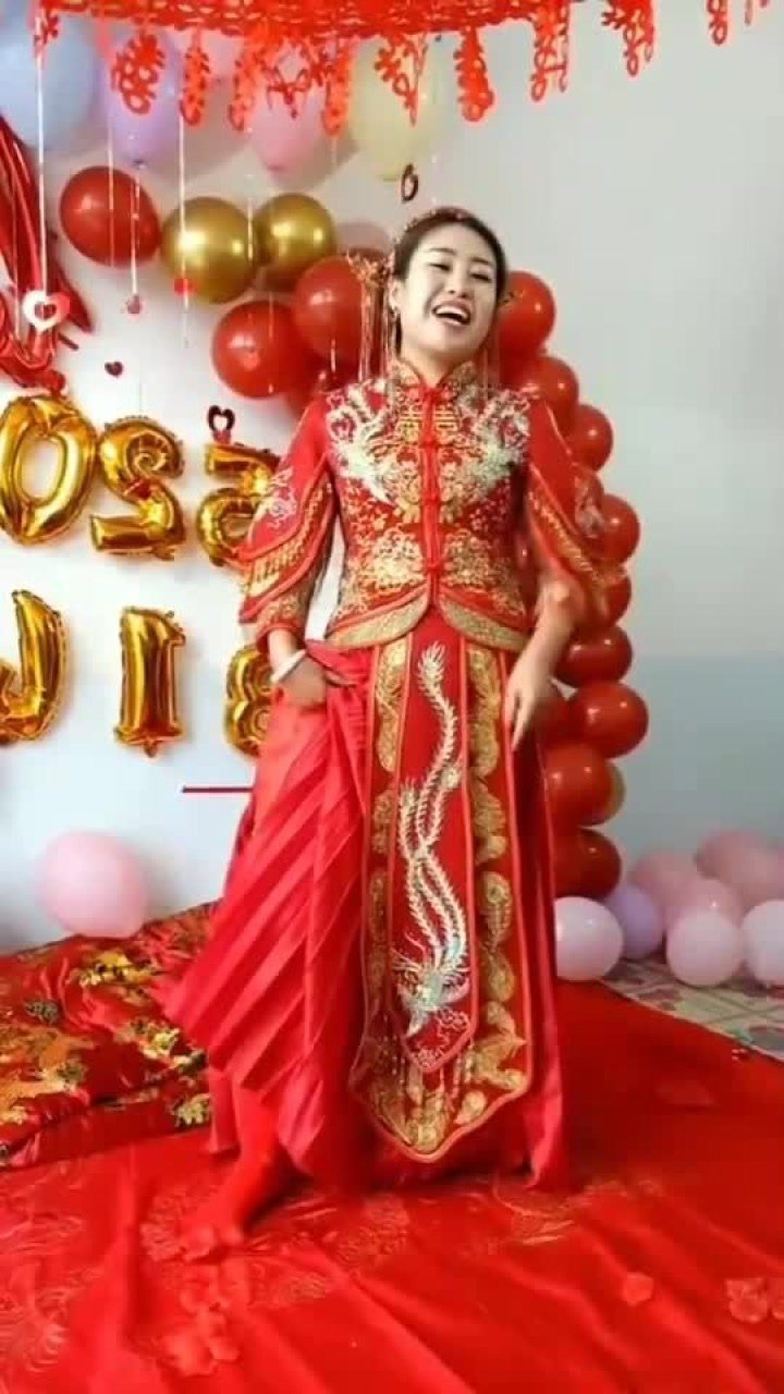 这是我见过的最霸道的新娘,进来听听她说什么