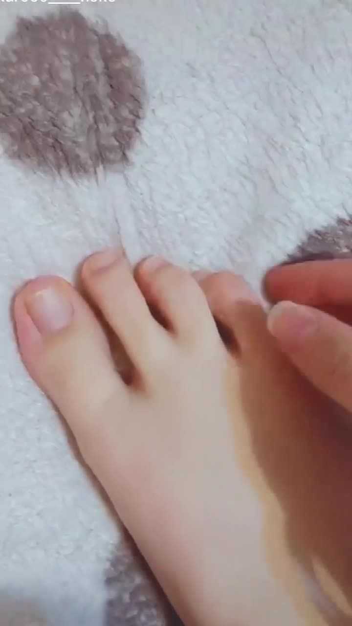 天生四根脚趾的小女孩如今长这样可怜命运多舛