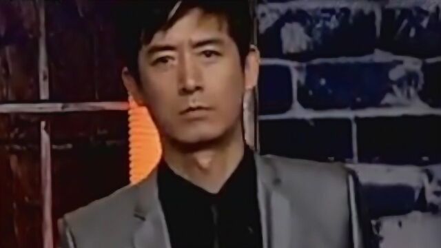 真相:“午夜色魔”入室作案,当他正准备离开时,现场突然出现第三人