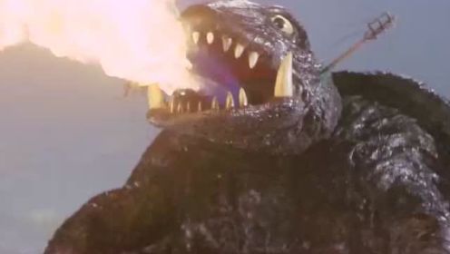 怪兽电影：日本挖走一尊雕像，引来两头怪兽决斗，怪兽之王加美拉