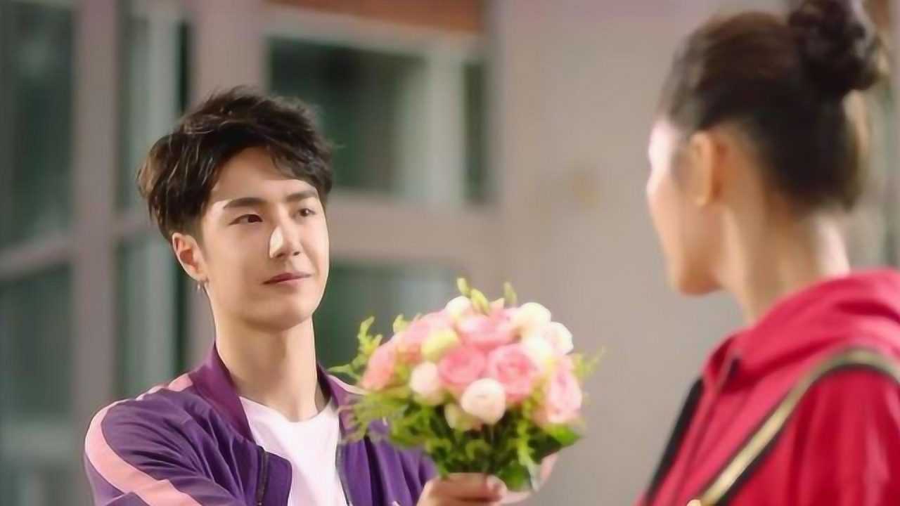 关晓彤和王一博过分了mv拍摄太过甜蜜网友考虑过鹿晗的感受吗