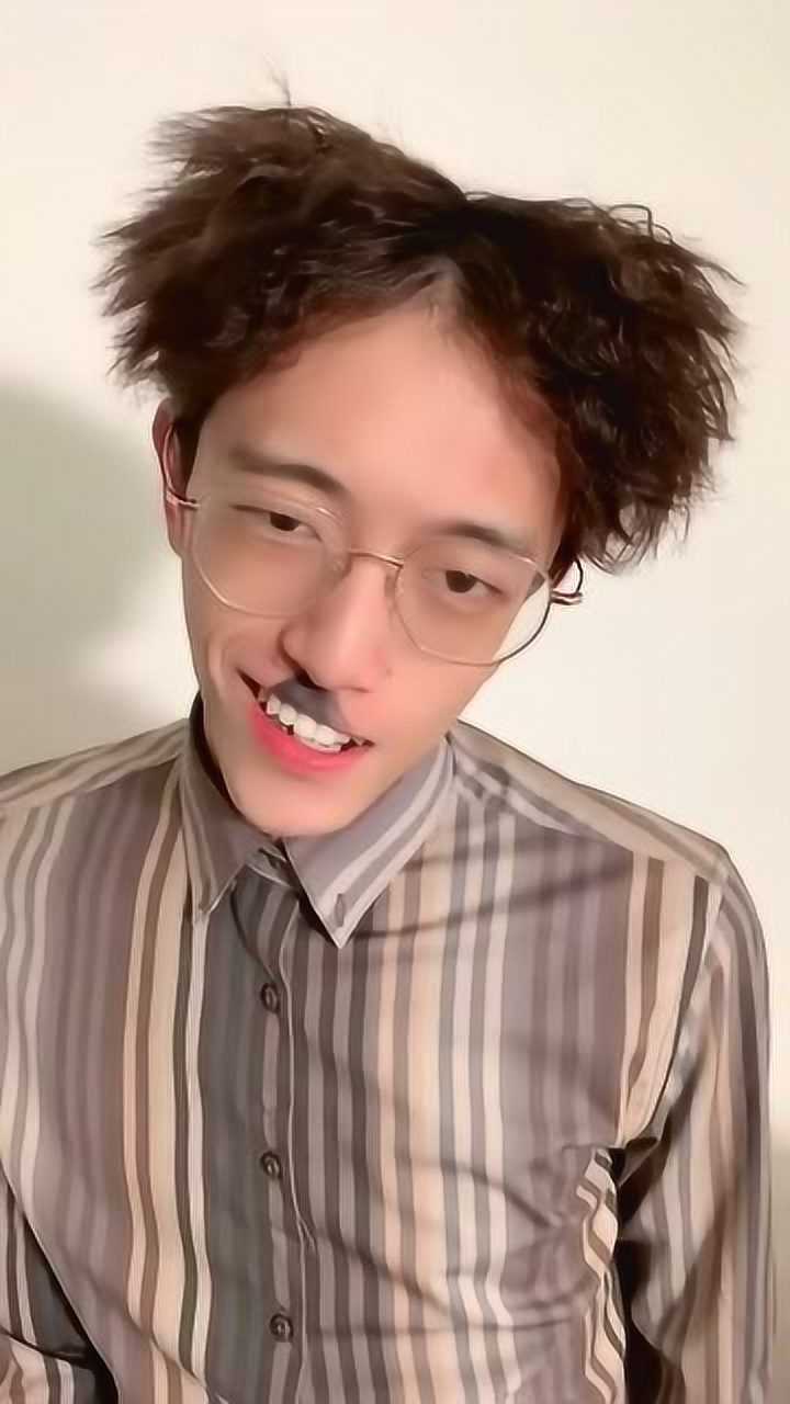 giao桑,故乡的樱花开了你不回来看看嘛,一张嘴就是大佐级别的了!