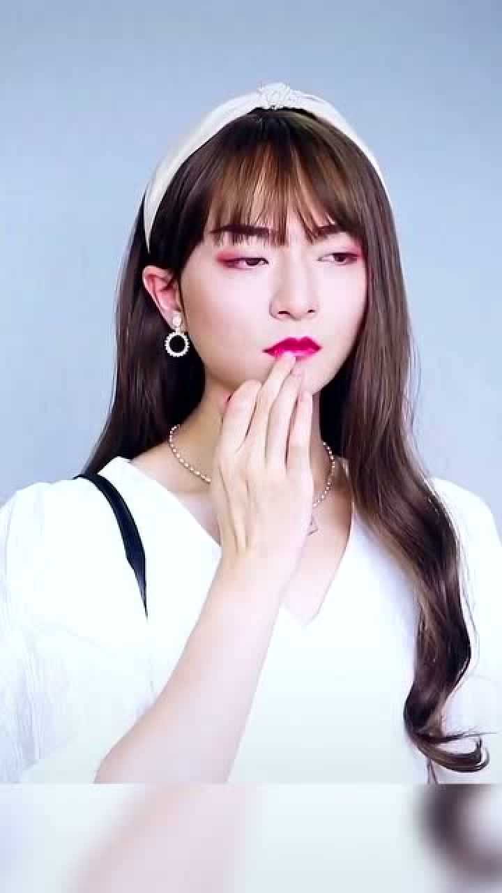 百万网红男扮女装每个造型都很美但我还是最爱贵妇