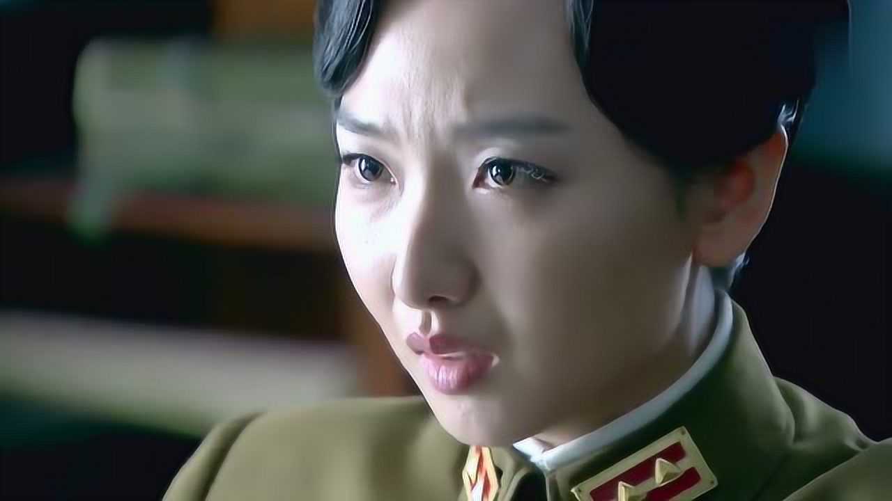 狐影雷震被美女迷惑,办公室里暧昧起来,手下看不下去了