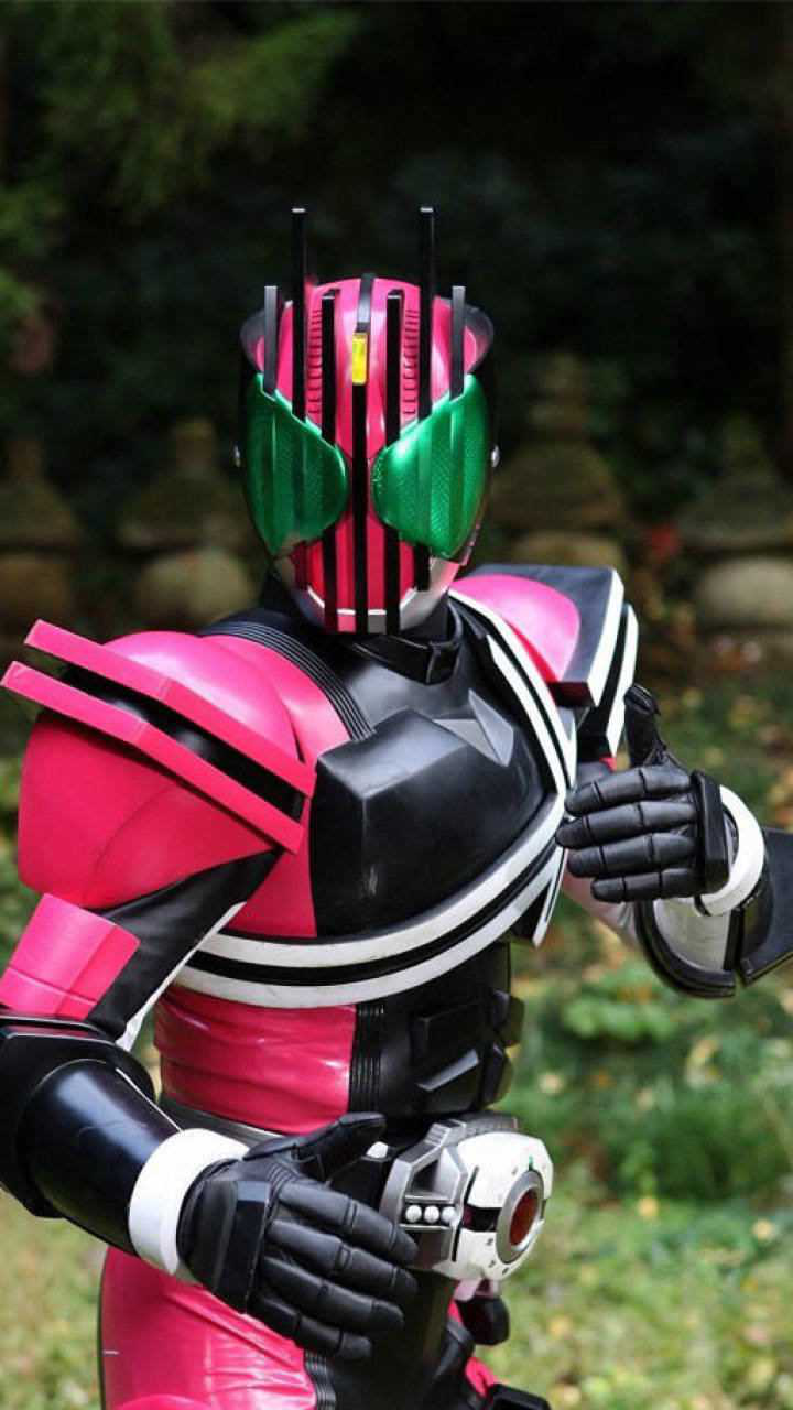 假面骑士帝骑燃剪后期的小明哥的变身连卡片都懒得拿了