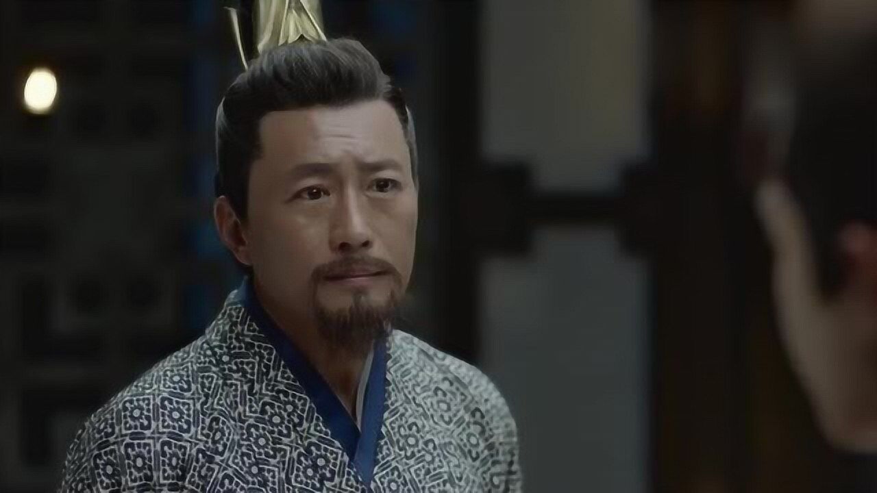 庆余年范建劝范闲为李云睿求情大半夜的搞起了知心爹爹栏目