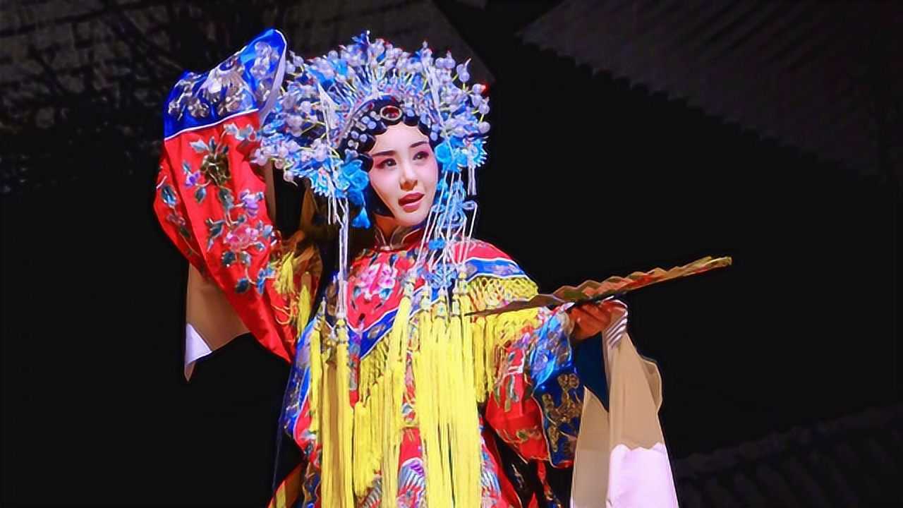 会唱京剧的女明星宁静一首定军山太有气势李小萌扮相有模有样