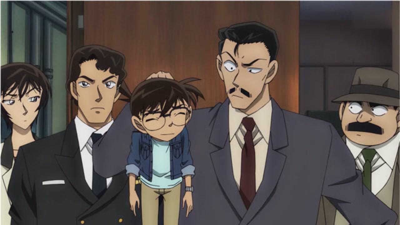 绝海的侦探:柯南个子矮,总被毛利拎在手里,这样子太丢脸了