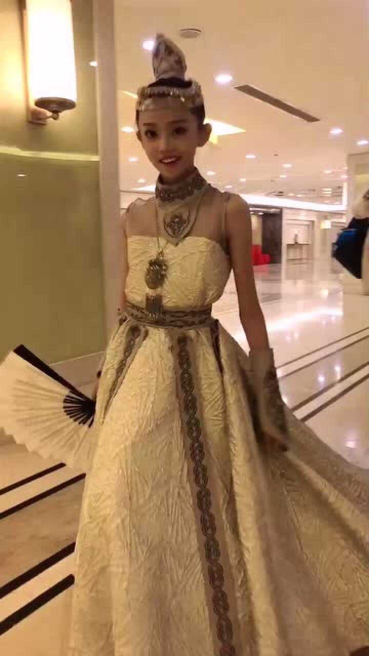 宋小睿同款衣服和鞋子图片