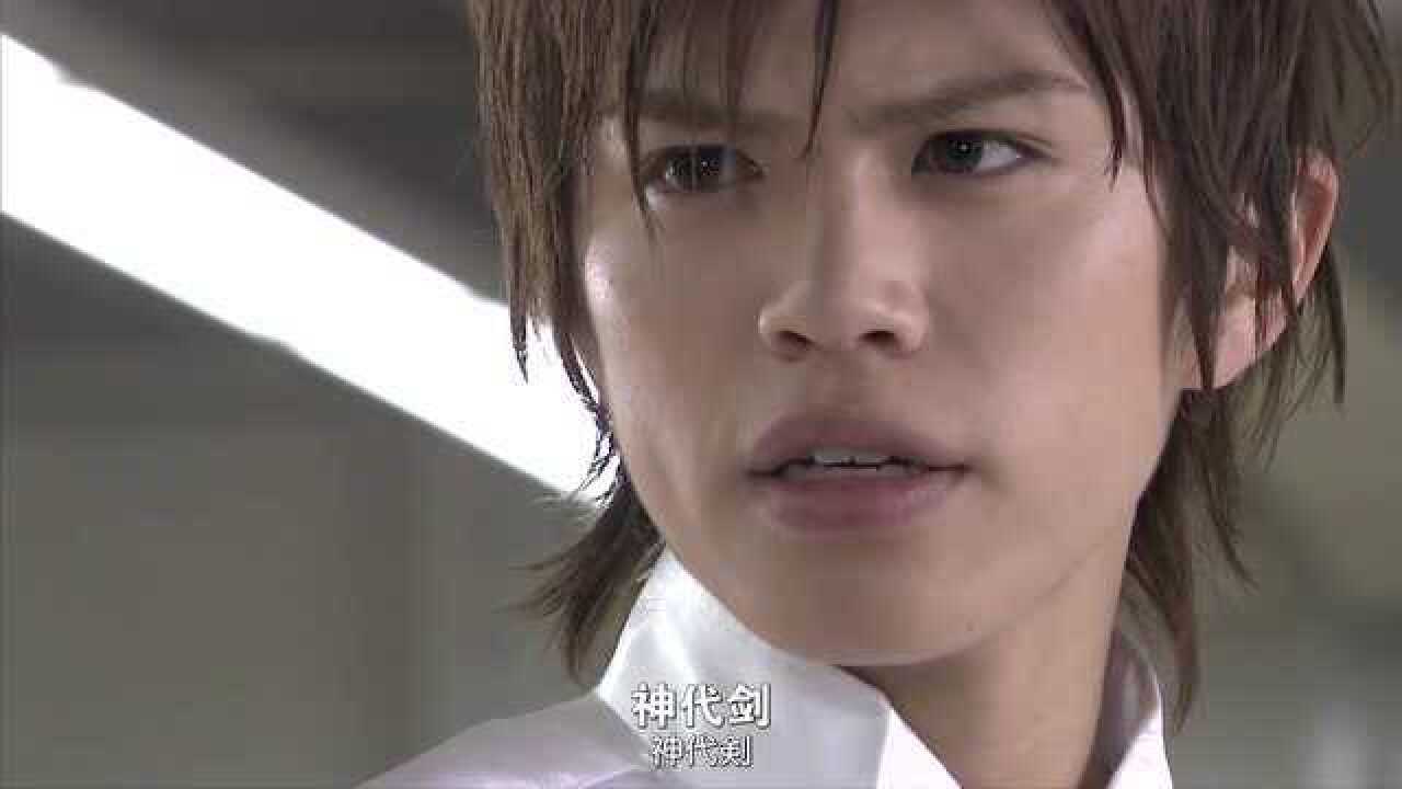 假面骑士甲斗王神代剑登场剑少爷真的让人印象深刻