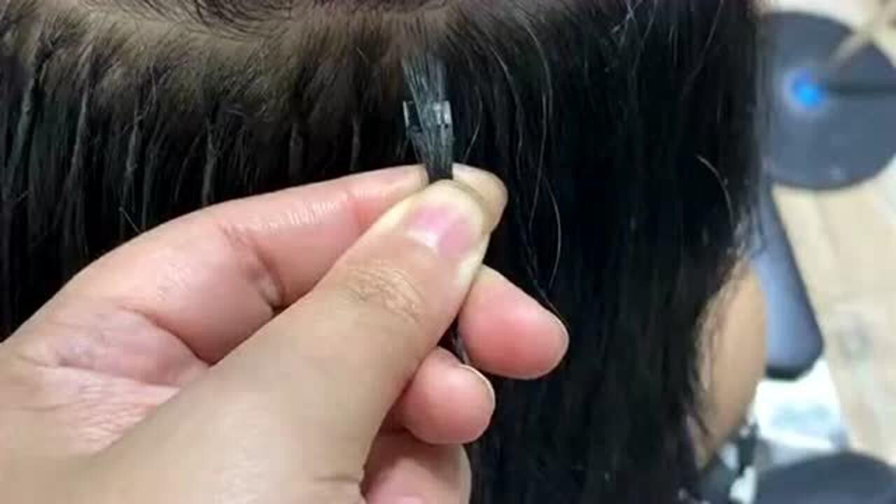 最新的超声波接发方法,新来的理发师果然厉害,顾客小姐姐很满意!