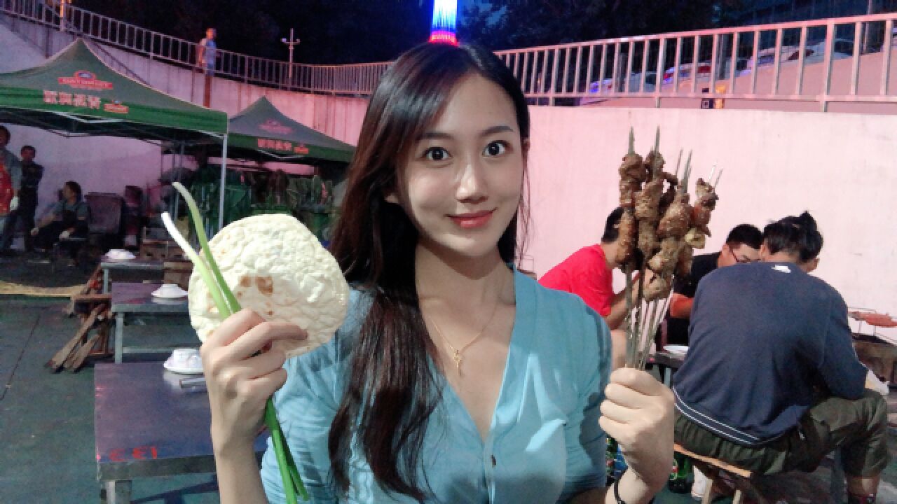 薛之谦来淄博一趟胖了3斤,带火了当地烧烤,小酒妹决定去尝一尝