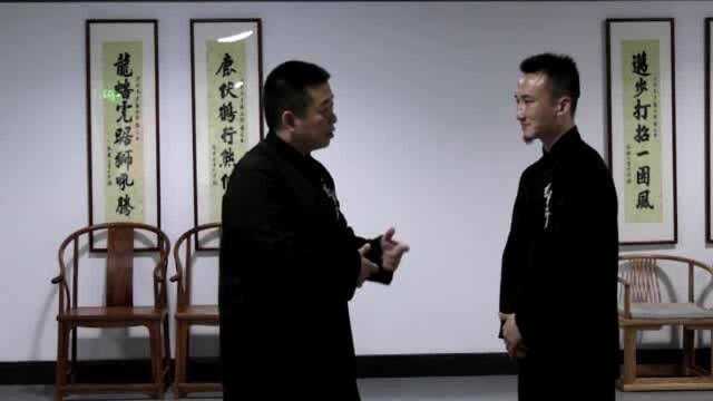 胡玉涛老师现场演练八极拳实战中的招式,为何传武不护头?