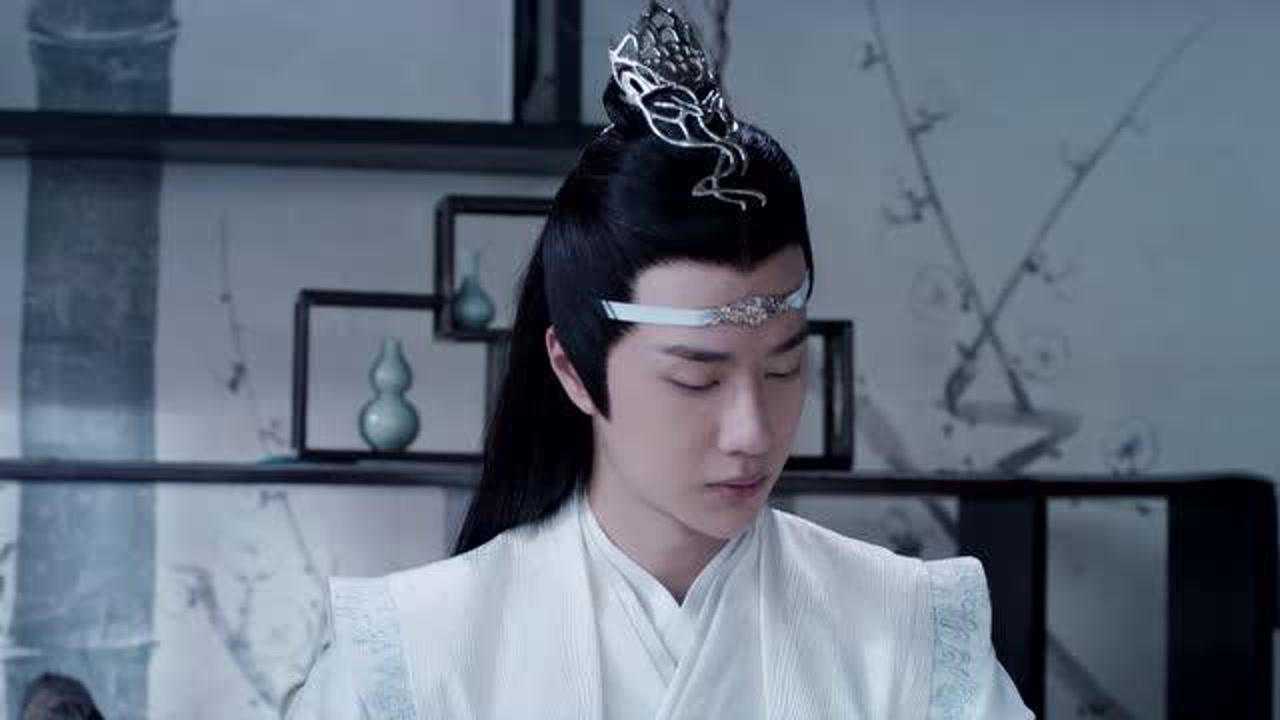 蓝忘机弹琴的样子,仙气逼人!