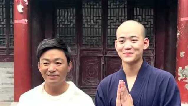 王宝强的师弟少林寺释延高,功夫不比师兄差,两个人的关系不是一般的好!