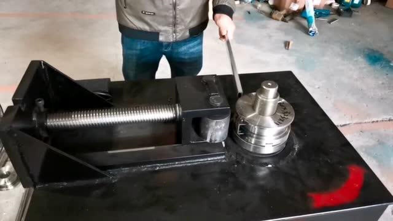 实拍不锈钢扁管被弯曲的过程，看完真是涨见识了，以前怎么就没想到呢_高清1080P在线观看平台_腾讯视频